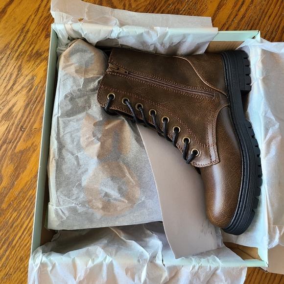 👀50% OFF🥾 NWT‼️ SO brand Reindeer Women's Combat Boots - Picture 8 of 14